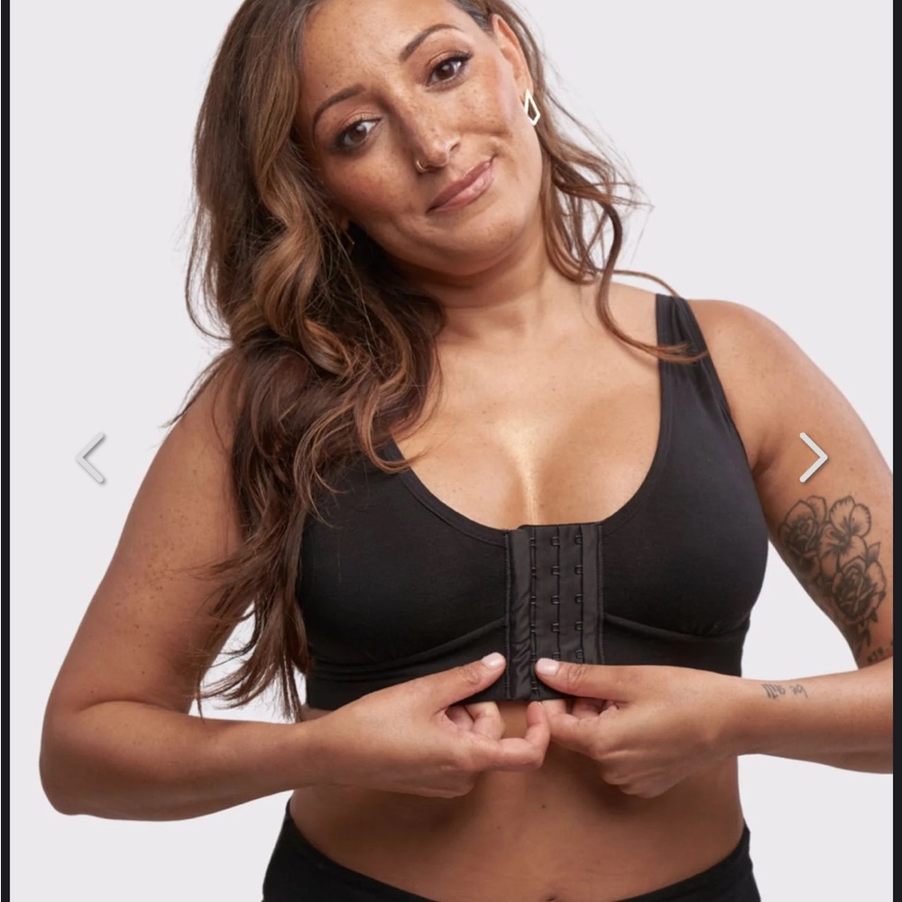 Sleek Black Front Closure Bra
